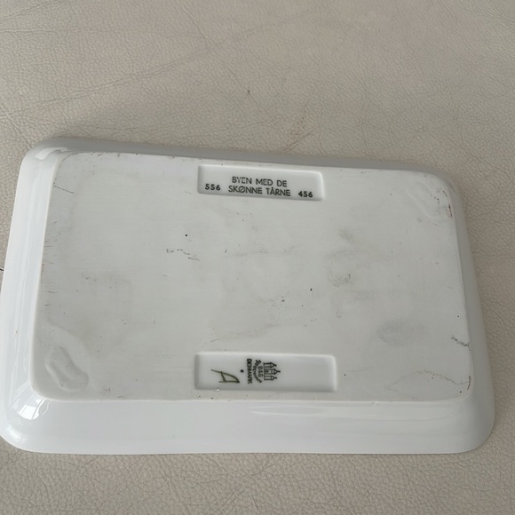 Vintage Bing & Grondahl Porcelain Dish "The Town with the Beautiful Tarne" - Picture 3 of 6